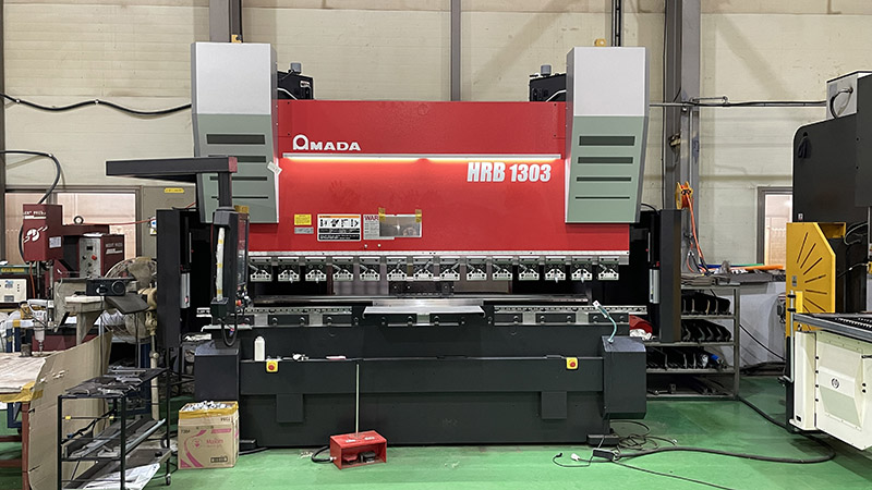 AMADA 절곡기 HRB-1303.jpg